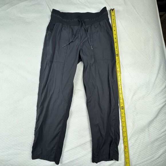 Lululemon Dance Studio Crop Pant Women 6 Black Capri Stretch Performance - Picture 2 of 7